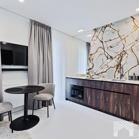 LOOKAP PIOTRKOWSKA 44 WHITE STONE 