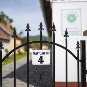 Kövirózsa Vendégház Cserépfalu