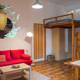 Lázár Ervin Lakása Vendégház Pécs