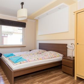 Dom Bursztyn Parter / EG