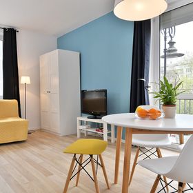 Pl. Dąbrowskiego 7 m.2