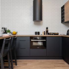 Al. Solidarności 60B/70