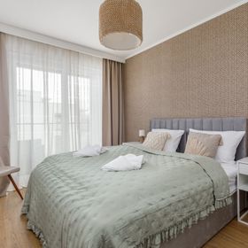 Spadochroniarzy 8A/24