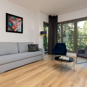 Al. Solidarności 163/66