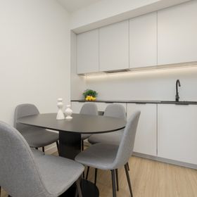 #Zdziechowskiego 4/86