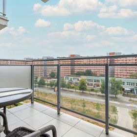 Obrońców Wybrzeża 15/611