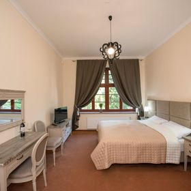 Hotel Kaiserhof Krynica Morska