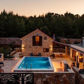 Ház Családok Részére Medencével Basina, Hvar - 23475 Basina