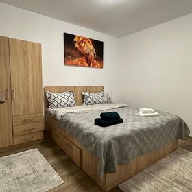 Alice Apartment Roman