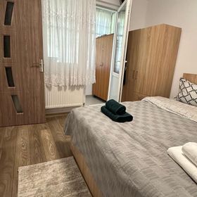 Alice Apartment Roman