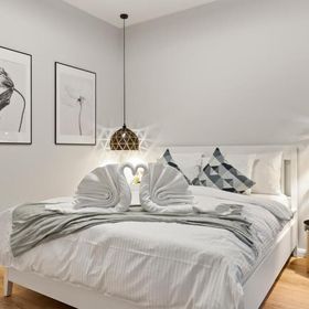 Tova Pearl Ultracentral - Romana Square Subway București