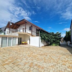 Kiwi Apartmanház Hévíz