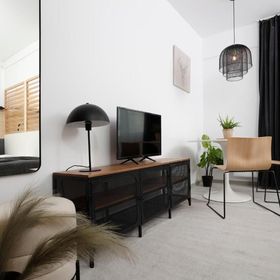 Modern & Cozy Studio with Balcony Roșu