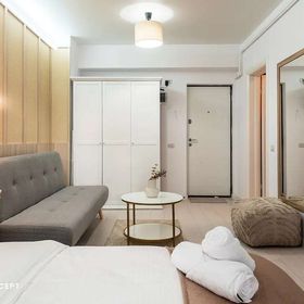 Central apartament with balcony București