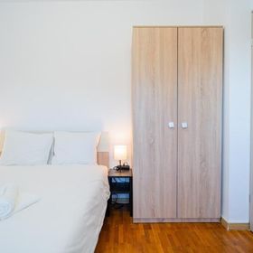 Playful Retreat - 1BR Cozy Apartment București