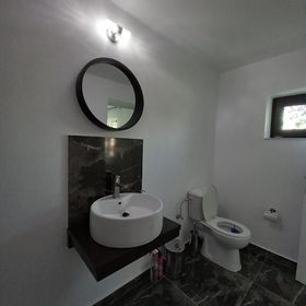 Casa Andra și Denis Bumbești-Pițic