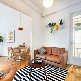 Cismigiu Serenity: 1BR flat with Scenic Balcony București