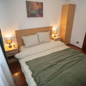 Spacious 2BR Dristor Apartment București