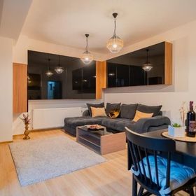Elegant & Newly Renovated Gem București