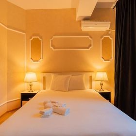 Elegant & Newly Renovated Gem București