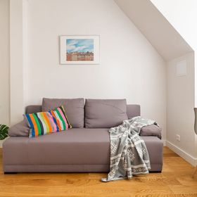 Niekłańska 9/11 m.23^