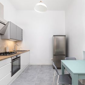 Świętojańska 23/25 m.3^