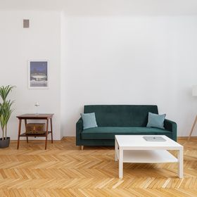 Świętojańska 23/25 m.3^