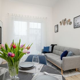 Rogozińskiego 2/11^