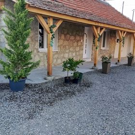 Stone Vendégház Poroszló