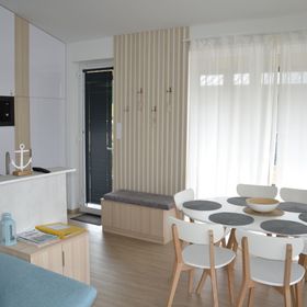 Sunrise Bay Abádszalók