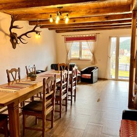 Casa de sub Horă Zărnești