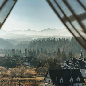 Chatka na Skalnym Brzyzku Czarna Góra