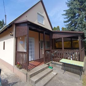 Hattyú Vendégház Gárdony