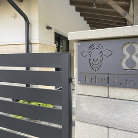 Feketebárány Apartman Abádszalók