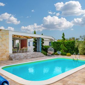 Villa Royal Green Two Nin