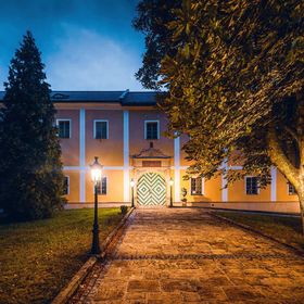 Zámek Rychvald - The Old Yard Rychvald Ostrava