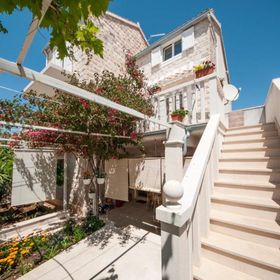 Apartment Anec Supetar