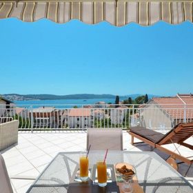 Apartment Bozo Okrug Gornji