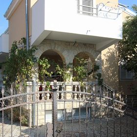 Apartment Anna Pirovac