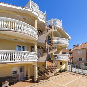 Apartments Ani Vodice