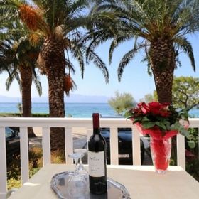 Apartment and Rooms Tomo 1 Zaostrog