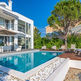 Home Carpe Diem Dramalj