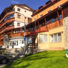 Studio Adela Poiana Brașov