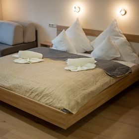 Holiday Apartmanház Gyula