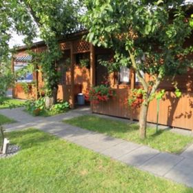 Pokoje Gościnne Pod Lipami