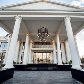 Hotel Caprice Complex Bacău