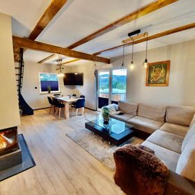  Rajska Chata w górach z Balią Sobolówka, Żywiec