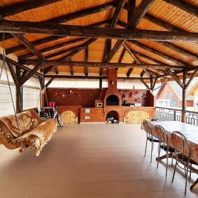 Casa de lângă Râu Rucăr