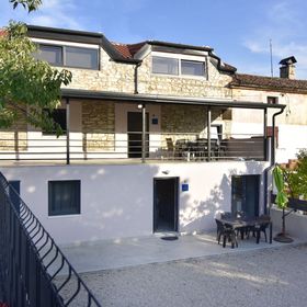 Apartmani Fenix Markovac