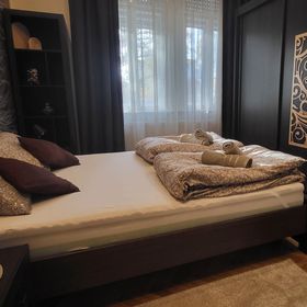 Ella Home at Dóm Szeged